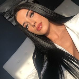 Meet your Posher, Ramona